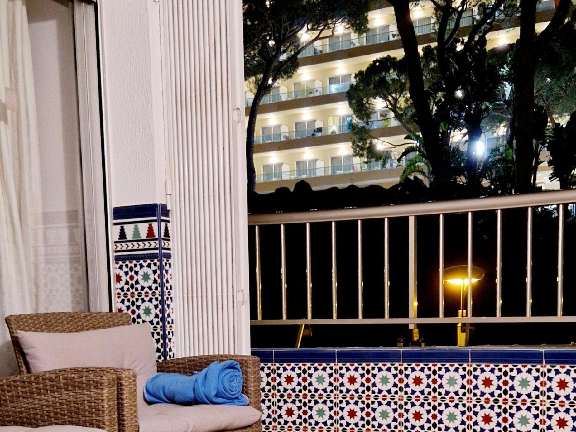 Azul 2 Bedroom Apartment In Salou Tarragona Exterior photo